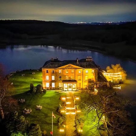 Waterton Park Hotel Wakefield Exterior photo